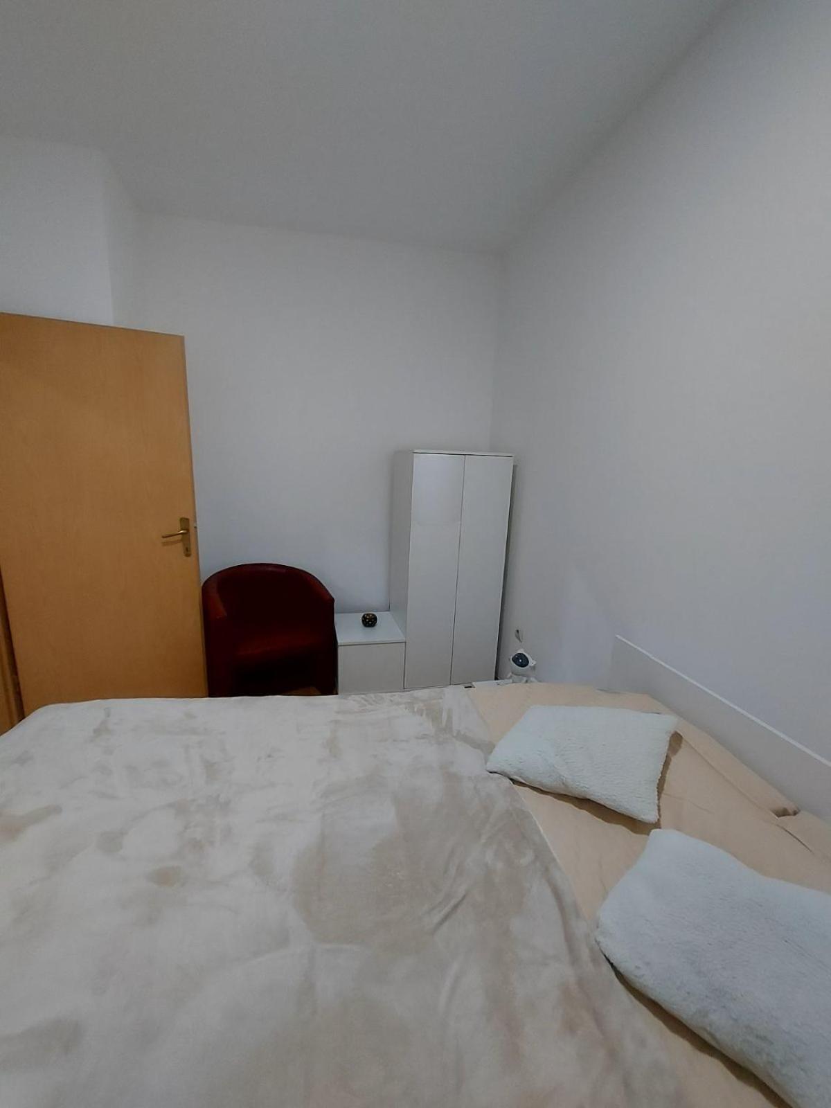 Centar Apartment Aleks Скоп'є Номер фото